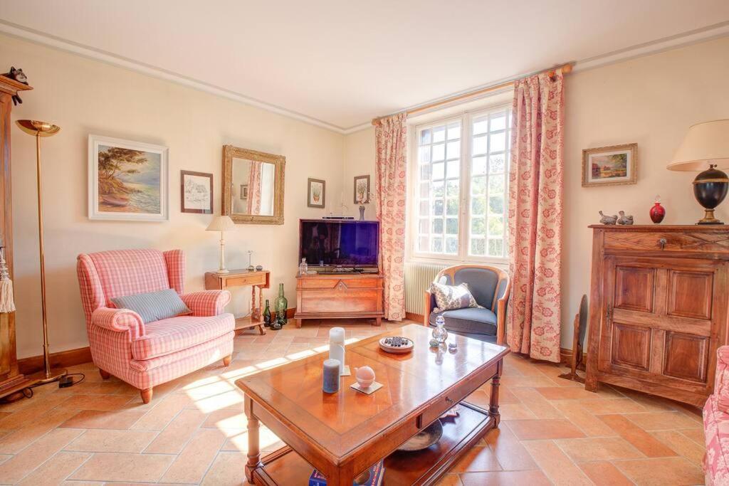 Bois Et Chiffons Famille Et Confort Holiday home *
